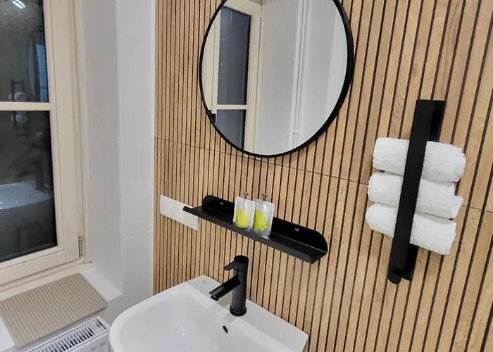 Stilvoll Renoviertes 50m2 In Gruenlage - Ganze 아파트 그라츠