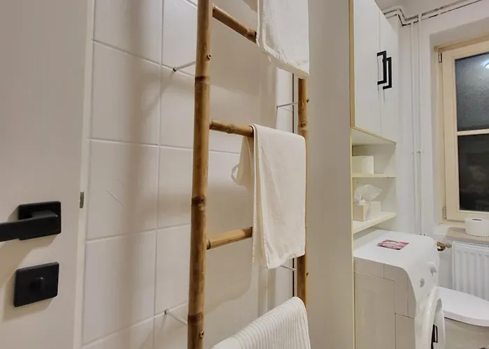 Stilvoll Renoviertes 50m2 In Gruenlage - Ganze 아파트 그라츠